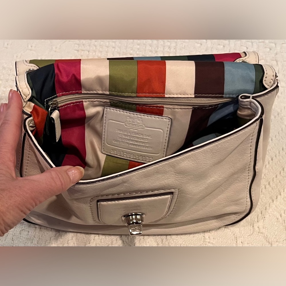 Coach Legacy Willis 70th Anniversary Limited Edition Leather with 2 hangtags EUC - Picture 8 of 15